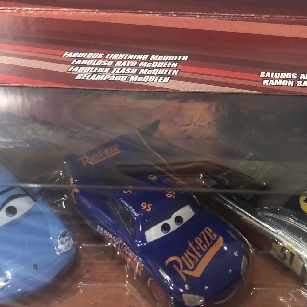 Pixar set die